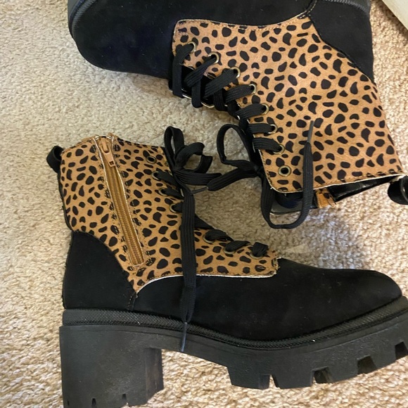 🐆 Platform Boots - Picture 2 of 4